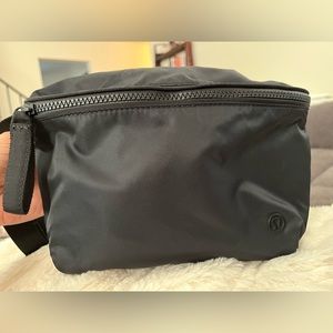 Lululemon belt bag